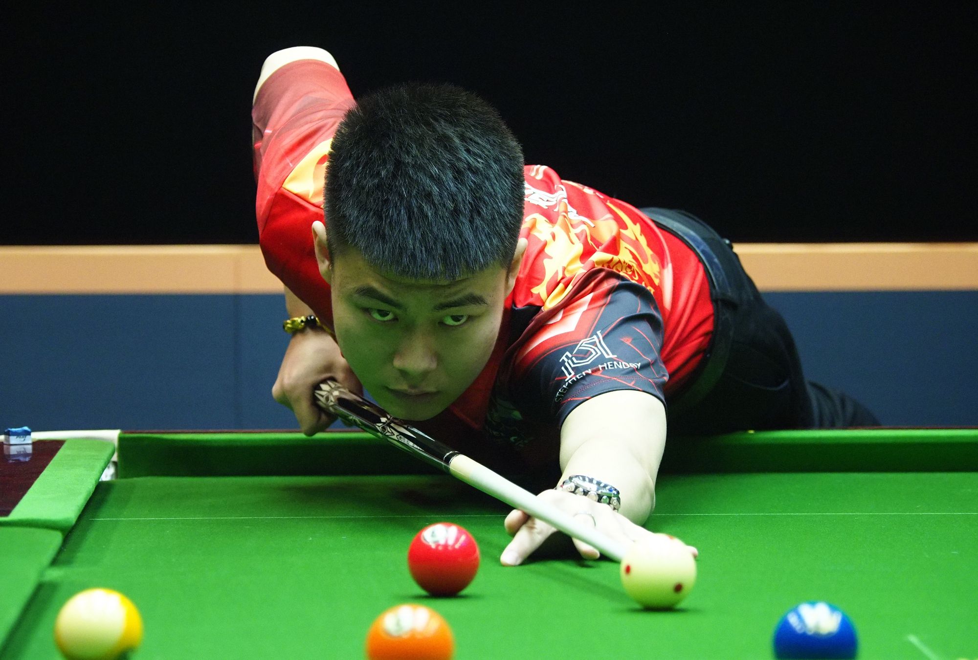 其中武磊表 其中武磊表