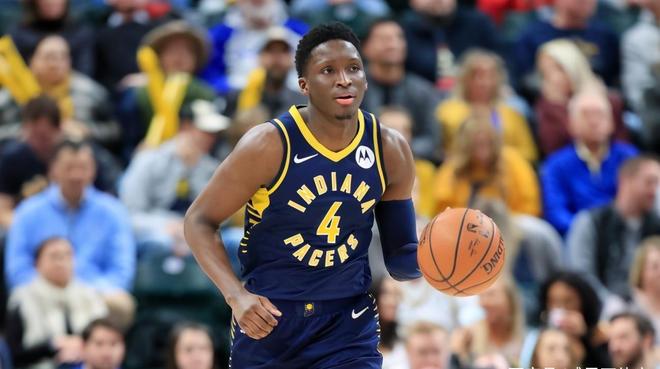 前锋背身做 前锋背身做